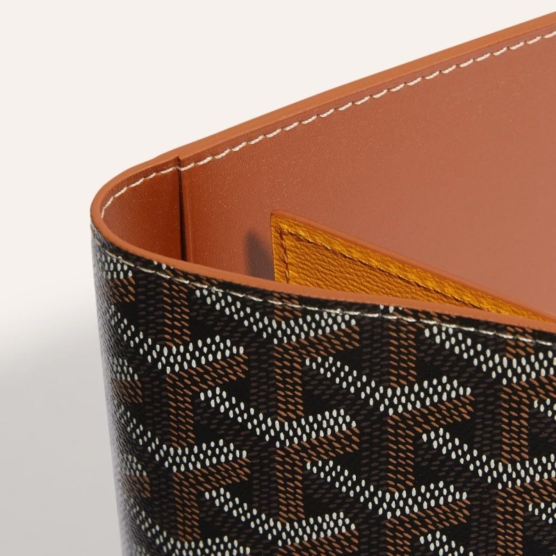 Goyard GRENELLE PASSPORT COVER 黒 ブラウン | DLTZ1141