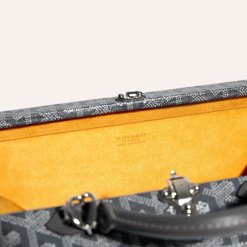 Goyard Grand Hôtel Trunk Bag グレー | MOMO2198